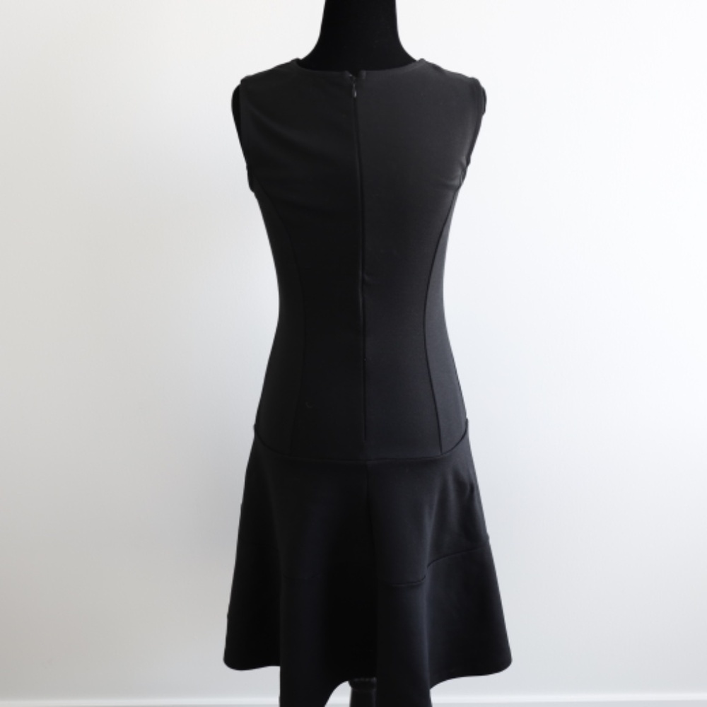 GAP Fit and Flare Sleeveless Dress - Picture 2 of 7